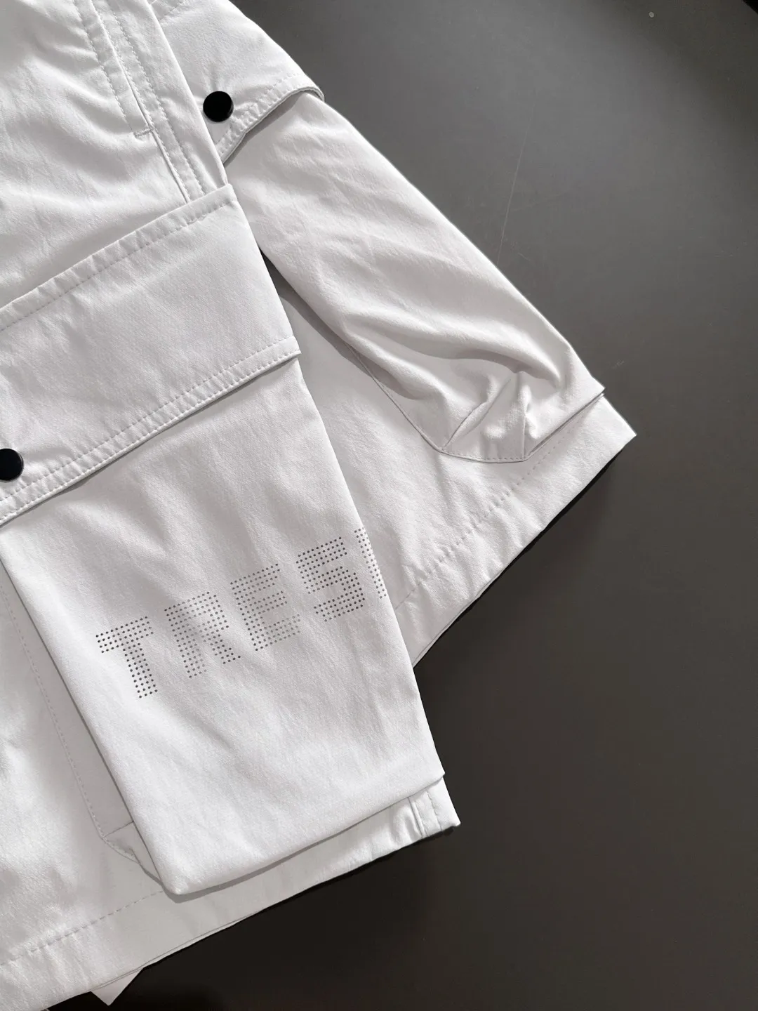 🅿️330 next day shipping, high-end goods, Stone Island 2025 spring and summer new elastic band casual shorts, counter-customized fabrics, high breathability and comfort, impeccable details, brand element design concept, reflecting high quality. It feels delicate and soft! It presents a casual cut and the upper body shape is great! Size: M-4XL